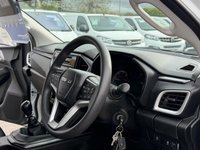 USED 2023 73 ISUZU D-MAX  DL20 DOUBLE CAB 4WD PICKUP 1.9TD 164PS *TOW PACK + TRUCKMAN TOP* One Company Owner, 41000 Miles, Balance Of Isuzu Warranty, Highly Rated Isuzu D- Max 4WD Pick Up With A Host Of Standard Features  & Additional Truckman Hard Top & Tow Pack!