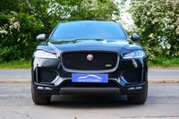 USED 2019 69 JAGUAR F-PACE 2.0 P300 300 Sport SUV 5dr Petrol Auto AWD Euro 6 (s/s) (300 ps) SANTORINI BLACK METALLIC PAINTWORK + SUNROOF + WINTER PACK + APPLE CARPLAY