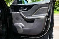 USED 2019 69 JAGUAR F-PACE 2.0 P300 300 Sport SUV 5dr Petrol Auto AWD Euro 6 (s/s) (300 ps) SANTORINI BLACK METALLIC PAINTWORK + SUNROOF + WINTER PACK + APPLE CARPLAY