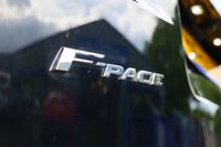 USED 2019 69 JAGUAR F-PACE 2.0 P300 300 Sport SUV 5dr Petrol Auto AWD Euro 6 (s/s) (300 ps) SANTORINI BLACK METALLIC PAINTWORK + SUNROOF + WINTER PACK + APPLE CARPLAY