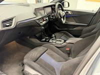 USED 2022 22 BMW 1 SERIES 2.0 M135i Hatchback 5dr Petrol Auto xDrive Euro 6 (s/s) (306 ps) HARMON/KARDON SURROUND AUDIO SYSTEM + 1 OWNER FROM NEW + FULL SERVICE HISTORY