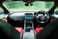 USED 2020 20 JAGUAR F-PACE 2.0 D180 Chequered Flag SUV 5dr Diesel Auto AWD Euro 6 (s/s) (180 ps) EIGER GREY METALLIC PAINTWORK + PAN SUNROOF + WINTER PACK + APPLE CARPLAY
