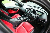 USED 2020 20 JAGUAR F-PACE 2.0 D180 Chequered Flag SUV 5dr Diesel Auto AWD Euro 6 (s/s) (180 ps) EIGER GREY METALLIC PAINTWORK + PAN SUNROOF + WINTER PACK + APPLE CARPLAY