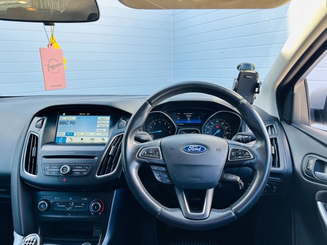 View our FORD FOCUS