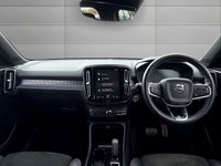 USED 2020 20 VOLVO XC40 1.5h T5 Twin Engine Recharge 10.7kWh R-Design Pro SUV 5dr Petrol Plug-in Hybrid Auto Euro 6 (s/s) (262 ps) HARMAN KARDON LEATHER ULEZ