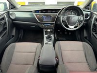 USED 2013 13 TOYOTA AURIS 1.6 V-Matic Sport Hatchback 5dr Petrol Manual Euro 5 (132 ps) Comprehensive TOYOTA Service History  |  Set of 2 Keys