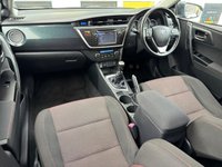 USED 2013 13 TOYOTA AURIS 1.6 V-Matic Sport Hatchback 5dr Petrol Manual Euro 5 (132 ps) Comprehensive TOYOTA Service History  |  Set of 2 Keys