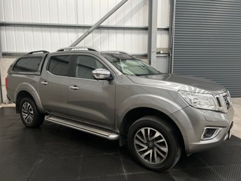 2017 NISSAN NAVARA