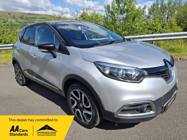 View our RENAULT CAPTUR