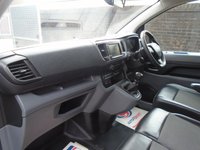 USED 2020 70 VAUXHALL VIVARO 2.0 Turbo D 3100 Sportive Panel Van 5dr Diesel Manual L2 H1 Euro 6 (s/s) (150 ps) 6 MONTHS  PARTS AND LABOUR WARRANTY