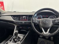 USED 2018 67 VAUXHALL INSIGNIA 1.5i Turbo SRi Nav Grand Sport 5dr Petrol Manual Euro 6 (s/s) (165 ps) BLUETOOTH, DAB, PART LEATHER