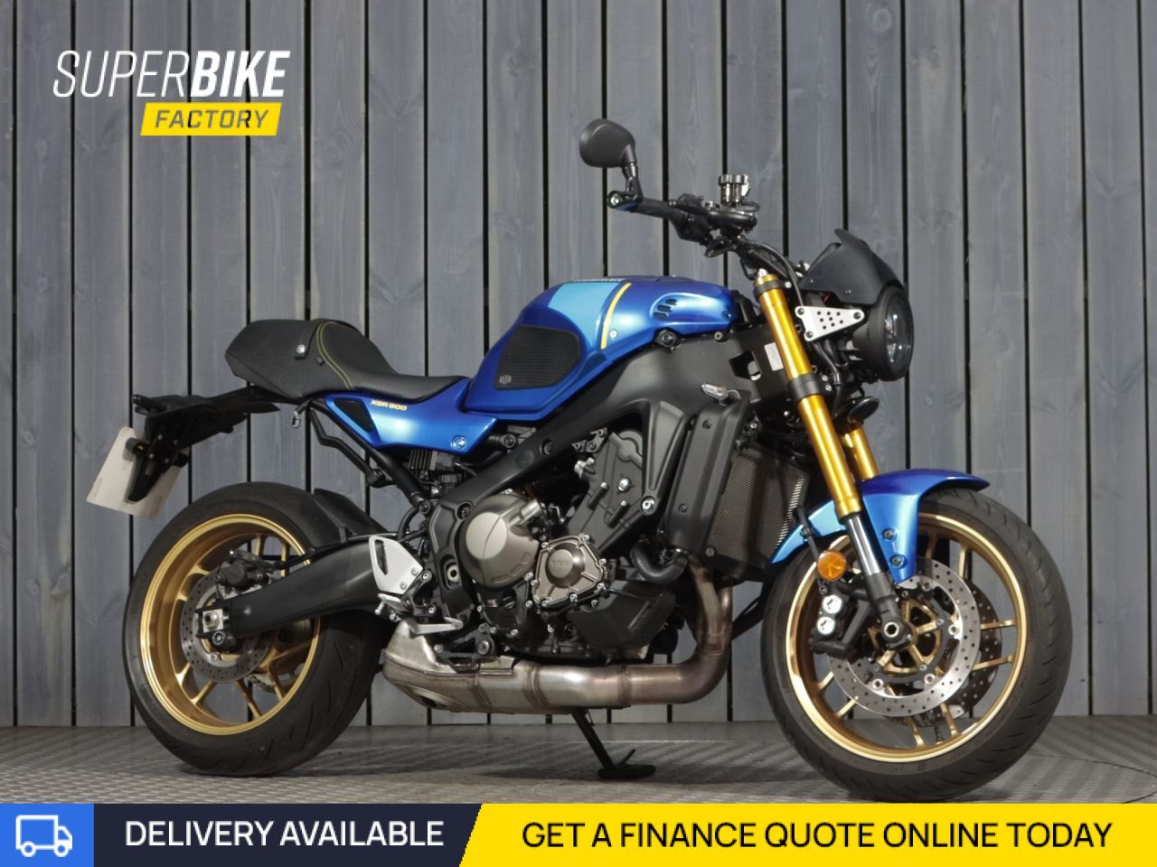 YAMAHA XSR900XSR900