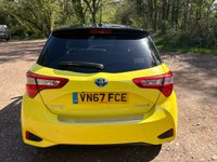 USED 2017 67 TOYOTA YARIS 1.5 VVT-h Yellow Bi-Tone Limited Edition Hatchback 5dr Petrol Hybrid E-CVT Euro 6 (s/s) (100 ps) 1 owner FSH Automatic HYBRID with low milege - Rear camera, DAB, Bluetooth