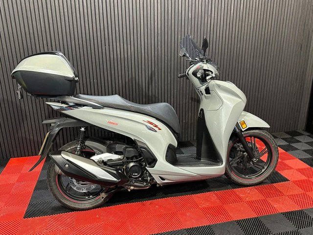 View our HONDA SH350i