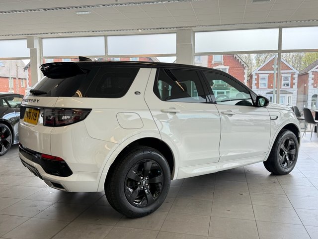 View our LAND ROVER DISCOVERY SPORT