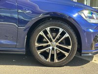 USED 2019 19 VOLKSWAGEN GOLF 1.5 TSI EVO GPF R-Line Hatchback 5dr Petrol DSG Euro 6 (s/s) (150 ps) FRONT SPORTS SEATS WITH R-LINE LOGO, R LINE BODYKIT, HALOGEN HEADLIGHTS, LED DAYTIME RUNNING, CRUISE CONTROL, SPEED LIMITER, AMBIENT LIGHTING PACK, ATLANTIC BLUE METALLIC, 17 INCH ALLOY WHEELS, BLUETOOTH PHONE CONNECTION.