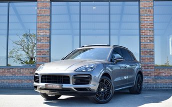 2020 PORSCHE CAYENNE