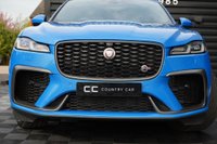 USED 2021 21 JAGUAR F-PACE 5.0 P550 V8 SVR Quickshift AWD Euro 6 (s/s) 5dr Meridian/Pan Roof/Park Assist