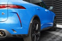 USED 2021 21 JAGUAR F-PACE 5.0 P550 V8 SVR Quickshift AWD Euro 6 (s/s) 5dr Meridian/Pan Roof/Park Assist