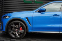 USED 2021 21 JAGUAR F-PACE 5.0 P550 V8 SVR Quickshift AWD Euro 6 (s/s) 5dr Meridian/Pan Roof/Park Assist