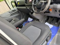 USED 2019 19 VOLKSWAGEN CRAFTER 2.0 TDI CR35 BlueMotion Tech Trendline Panel Van 5dr Diesel Manual FWD MWB High Roof Euro 6 (s/s) (102 ps) A/C-sensors-racking-captain seats