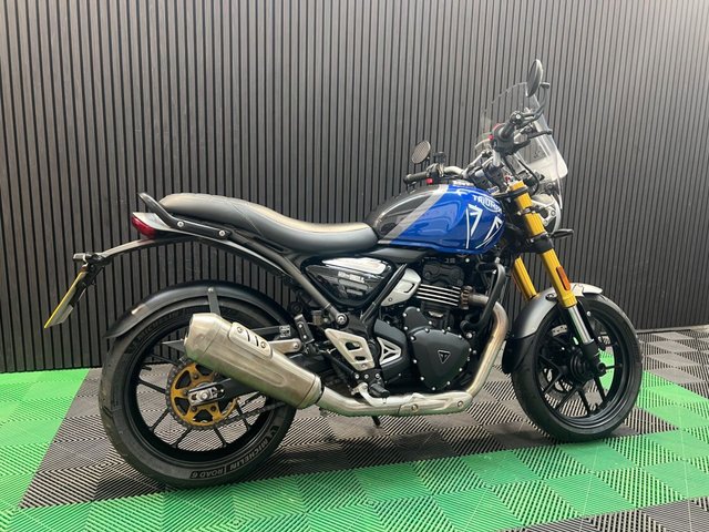 View our TRIUMPH SPEED 400