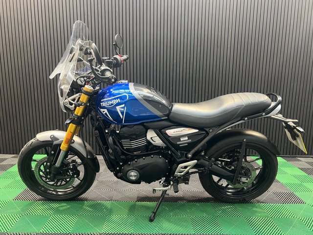 View our TRIUMPH SPEED 400