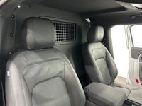USED 2022 72 LAND ROVER DEFENDER 3.0 D250 MHEV SE Hard Top SUV 3dr Diesel Auto 4WD SWB Euro 6 (s/s) (250 ps) Hosting a very generous specification D250 MHEV Hakuba silver metallic, Electric deployable towbar, leather seats, apple / android play, privacy glass, cruise control Complete service record 12327 Miles, 37890 Miles, 58497 Miles, 65299 Miles