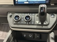 USED 2022 72 LAND ROVER DEFENDER 3.0 D250 MHEV SE Hard Top SUV 3dr Diesel Auto 4WD SWB Euro 6 (s/s) (250 ps) Hosting a very generous specification D250 MHEV Hakuba silver metallic, Electric deployable towbar, leather seats, apple / android play, privacy glass, cruise control Complete service record 12327 Miles, 37890 Miles, 58497 Miles, 65299 Miles