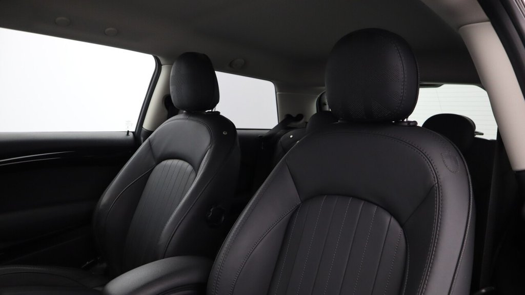 USED 2020 20 MINI HATCH 1.5 Cooper Exclusive Hatchback 3dr Petrol Steptronic Euro 6 (s/s) (136 ps) 