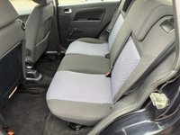 USED 2009 09 FORD FUSION 1.6 Zetec Climate Hatchback 5dr Petrol Automatic (181 g/km, 99 bhp) 