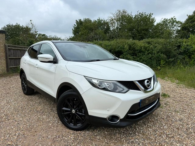 View our NISSAN QASHQAI