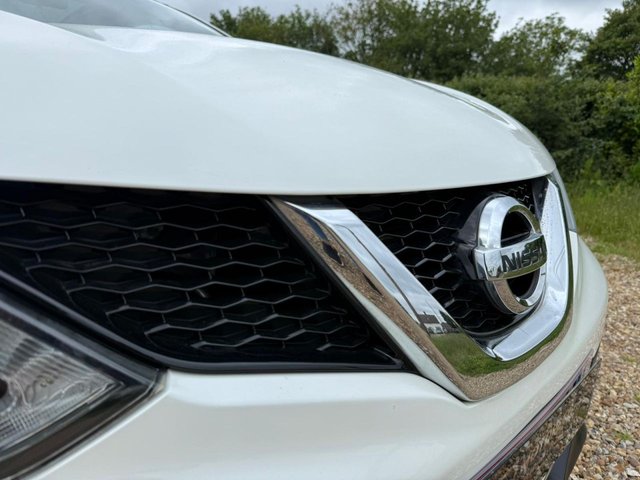 View our NISSAN QASHQAI