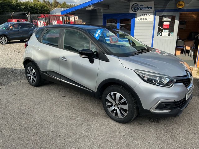 View our RENAULT CAPTUR