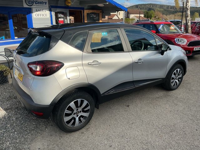 View our RENAULT CAPTUR