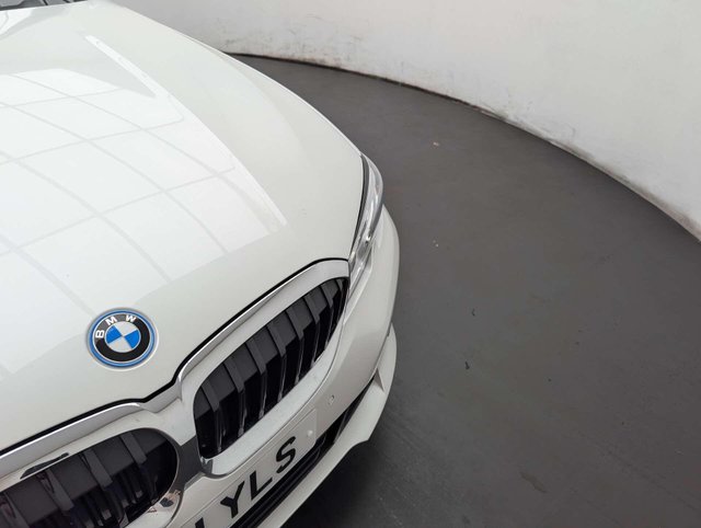 USED 2021 71 BMW 3 SERIES 2.0 330e SE Professional Auto 4dr CLICK+COLLECT / HOME DELIVERY