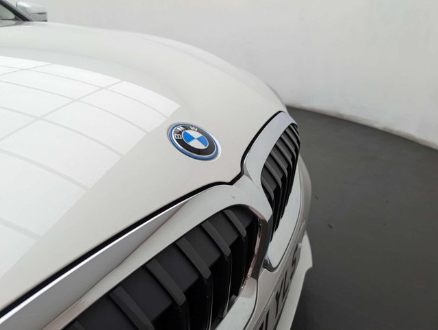 USED 2021 71 BMW 3 SERIES 2.0 330e SE Professional Auto 4dr CLICK+COLLECT / HOME DELIVERY
