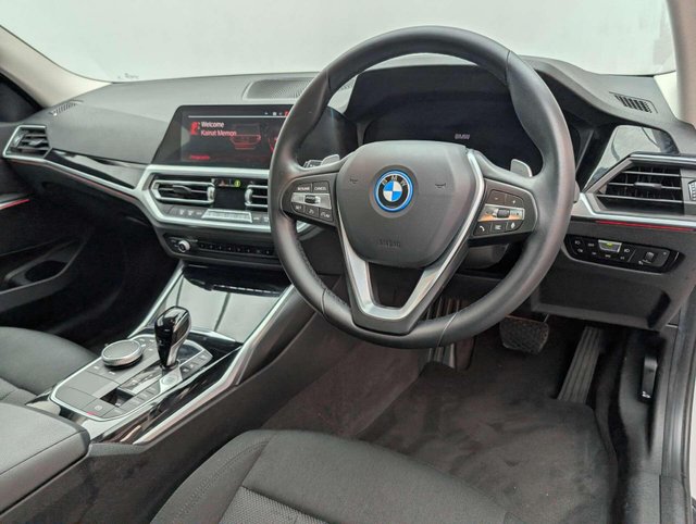 USED 2021 71 BMW 3 SERIES 2.0 330e SE Professional Auto 4dr CLICK+COLLECT / HOME DELIVERY