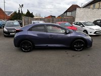 USED 2015 15 HONDA CIVIC 1.6 i-DTEC SR Hatchback 5dr Diesel Manual Euro 5 (s/s) (120 ps) &pound;20 ROAD TAX-12 SERVICES-REVERSE CAMERA-LEATHER-17" ALLOYS