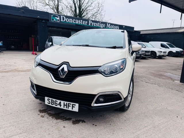 View our RENAULT CAPTUR