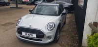 USED 2020 70 MINI HATCH 1.5 Cooper Classic Hatchback 3dr Petrol Steptronic Euro 6 (s/s) (136 ps) FULL SERVICE HISTORY,FACTORY NAVIGATION,CARPLAY