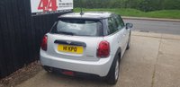 USED 2020 70 MINI HATCH 1.5 Cooper Classic Hatchback 3dr Petrol Steptronic Euro 6 (s/s) (136 ps) FULL SERVICE HISTORY,FACTORY NAVIGATION,CARPLAY