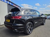 USED 2019 19 VOLKSWAGEN TOUAREG 3.0 TDI V6 R-Line SUV 5dr Diesel Tiptronic 4Motion Euro 6 (s/s) (286 ps) 
