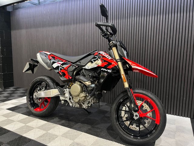 View our DUCATI HYPERMOTARD 698