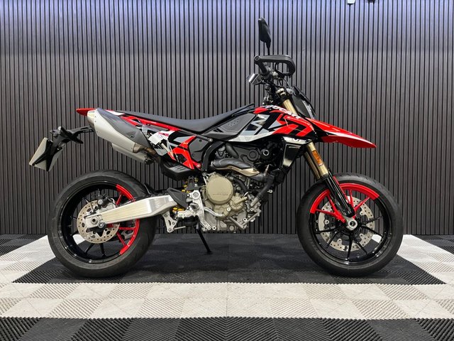 View our DUCATI HYPERMOTARD 698