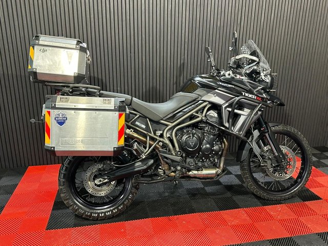View our TRIUMPH TIGER 800
