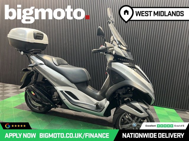 View our PIAGGIO MP3 300
