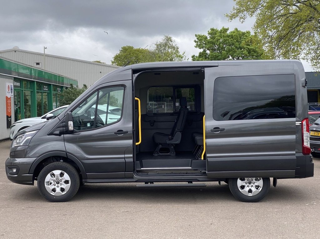 USED 2025 25 FORD TRANSIT 2.0 350 EcoBlue Limited Minibus Double Cab 5dr Diesel Manual RWD L2 H2 Euro 6 (s/s) (11 Seat) (165 ps) Minibus