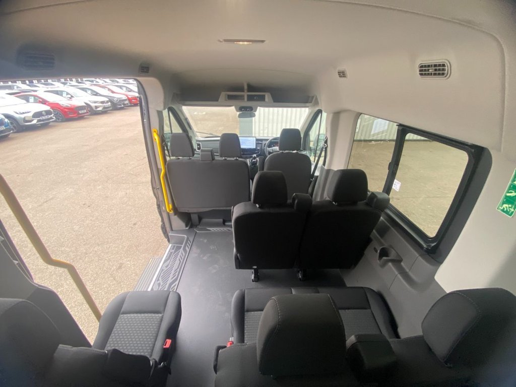 USED 2025 25 FORD TRANSIT 2.0 350 EcoBlue Limited Minibus Double Cab 5dr Diesel Manual RWD L2 H2 Euro 6 (s/s) (11 Seat) (165 ps) Minibus