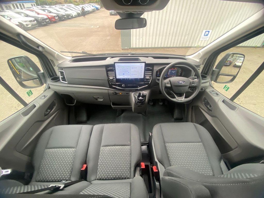 USED 2025 25 FORD TRANSIT 2.0 350 EcoBlue Limited Minibus Double Cab 5dr Diesel Manual RWD L2 H2 Euro 6 (s/s) (11 Seat) (165 ps) Minibus